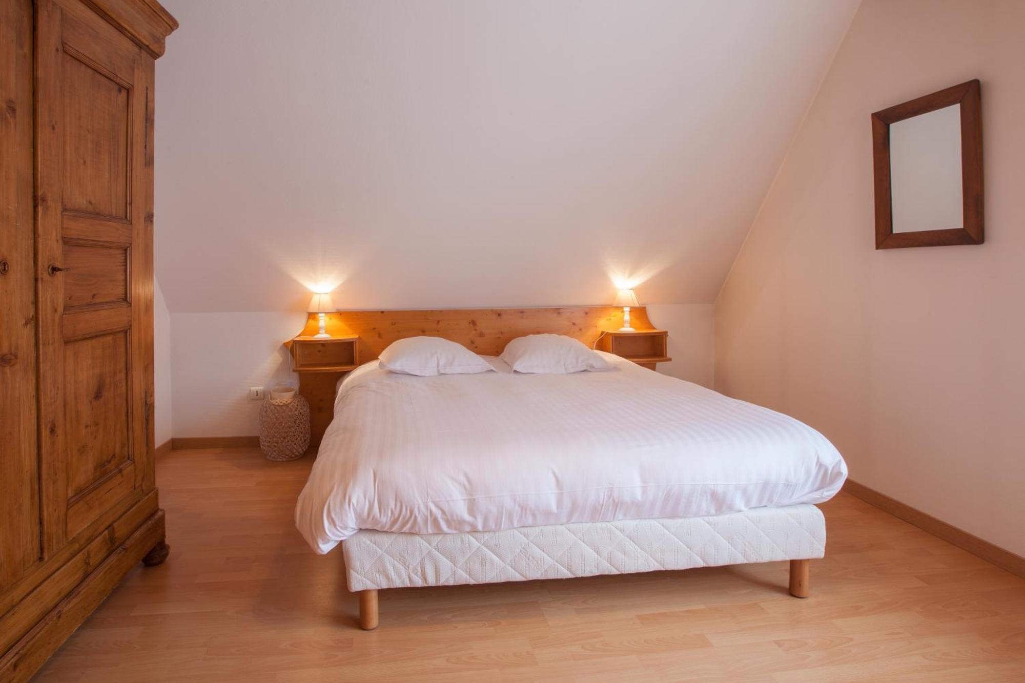 Les Gites De La Mere Michele Katzenthal Room photo